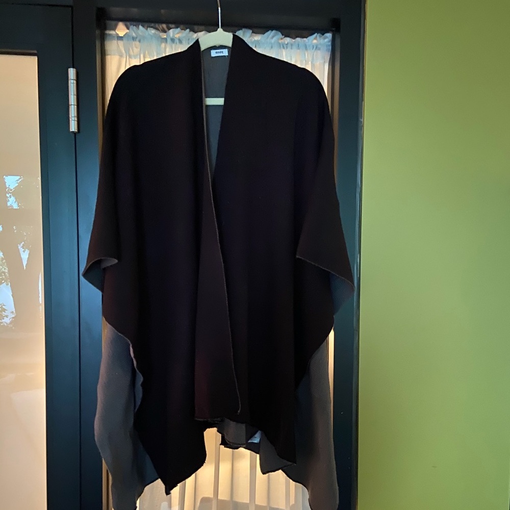 Black wrap